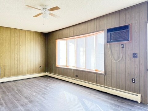 Photo - 113 N Center St