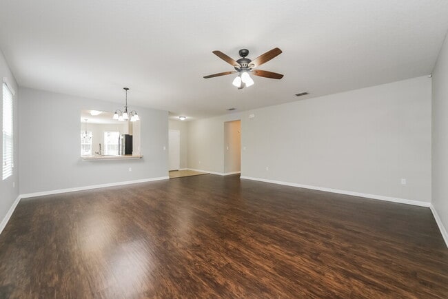 Photo - 1744 Wallace Manor Loop