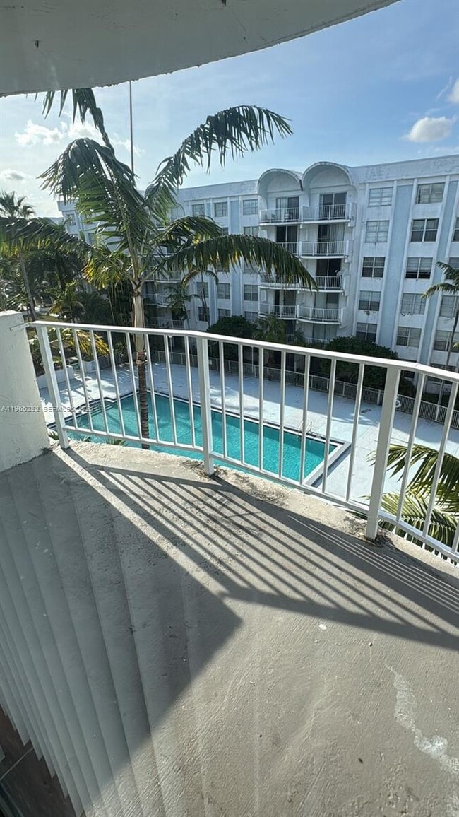 Photo - 492 NW 165th St Unit C-512