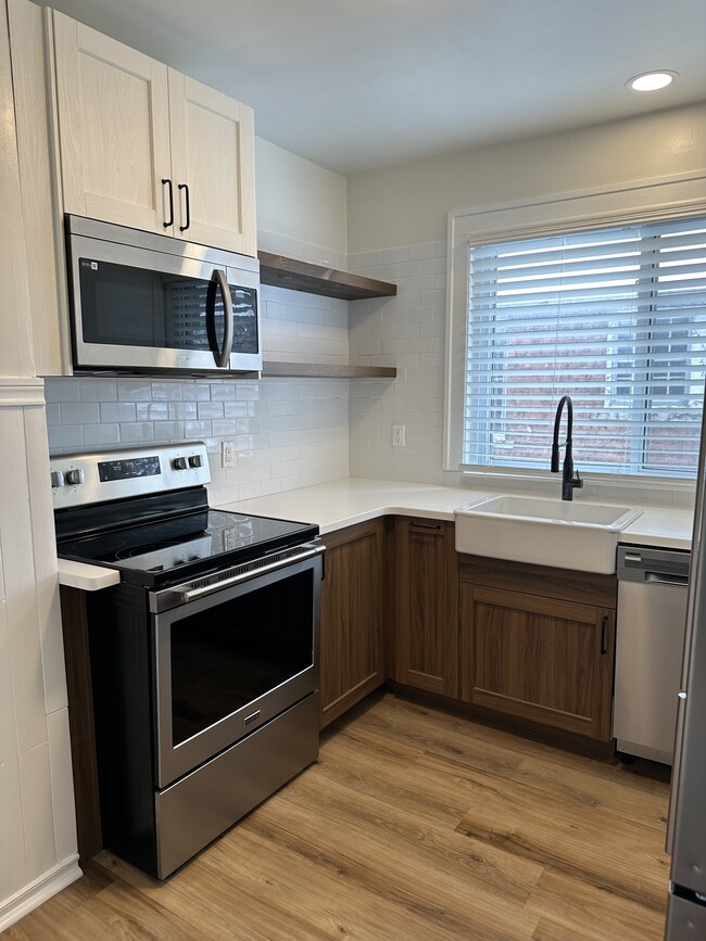 Kitchen - 240 E Marshall St Rental