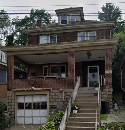 Building Photo - Beautiful Four Bedroom Home In Forest Hills