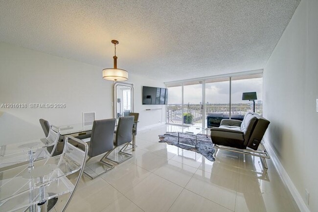 Building Photo - 7601 E Treasure Dr Unit 703