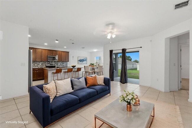 836 Cambridge Dr
