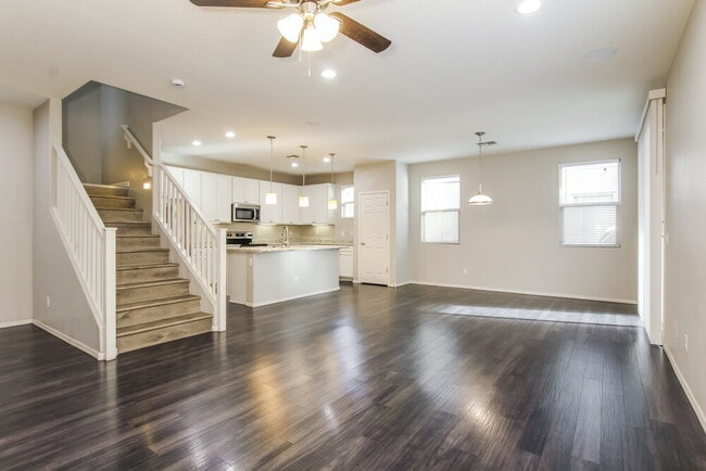 Photo - 16417 W Latham St