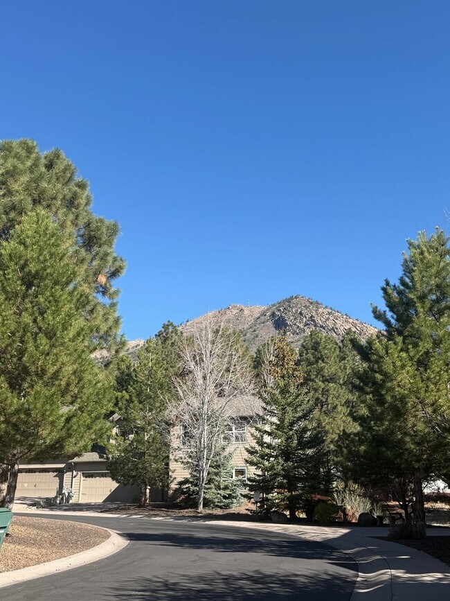 Photo - Mt Elden Villas: Large Townhome - 3 Bedroom 2.5 Bath - $3,000