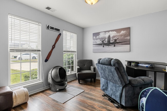 Photo - 1315 Red Tallen Ct