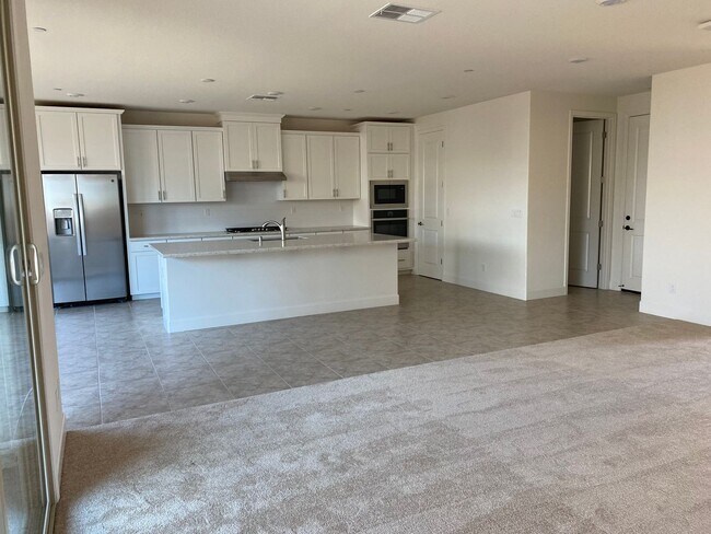 Photo - Luxury home in Springlake in Woodland