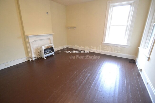 Photo - 1042 Marshall Ave Unit 4