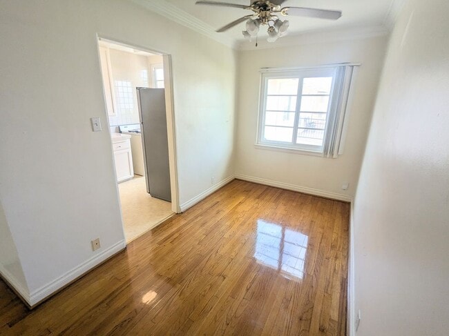Photo - 5671 S San Vicente Blvd Unidad D