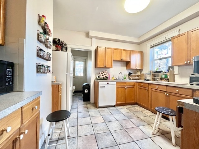 Photo - 140 Brooks St