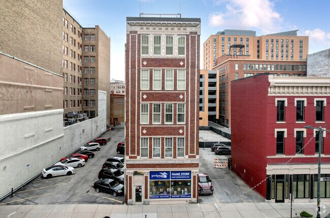 Photo - 111 S Meridian St