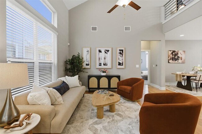 Photo - 7107 Mowbray St
