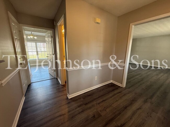 Photo - Spacious 4 Bedroom Home with Modern Comforts in Kernersville