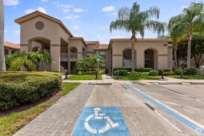 Building Photo - Annual rental unfurnished in Estero!!!