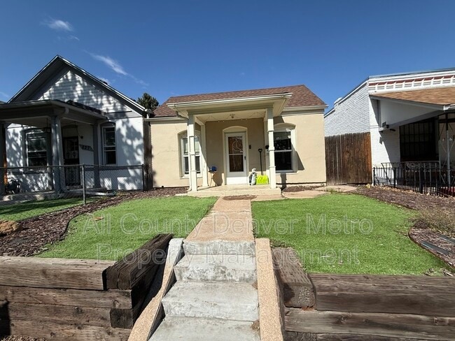 Photo - 831 Elati St