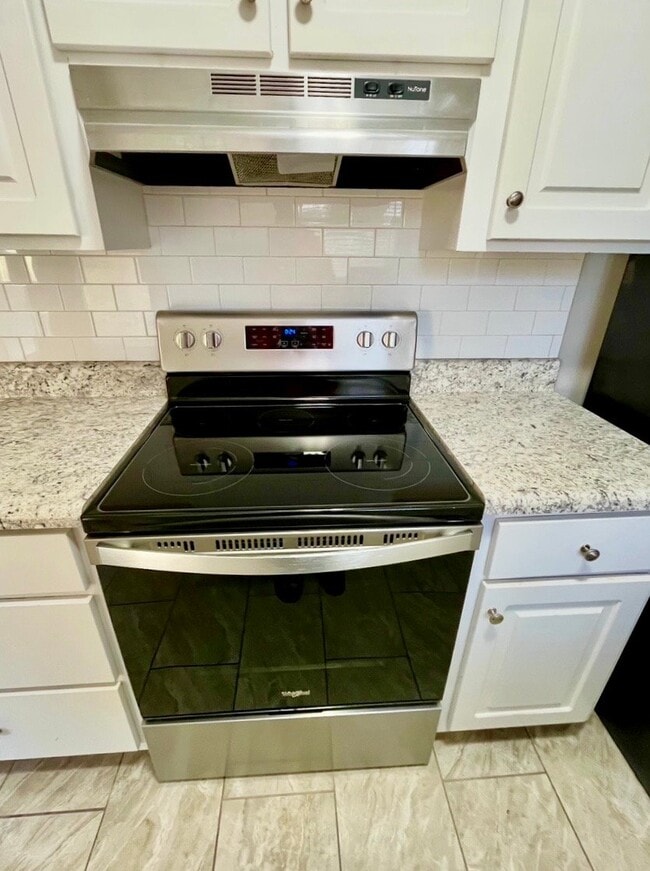 Photo - 4970 Gardiner Dr