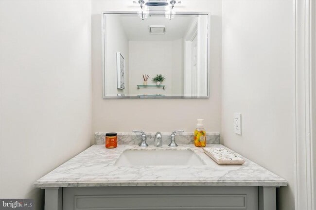 Photo - 116 N Union St
