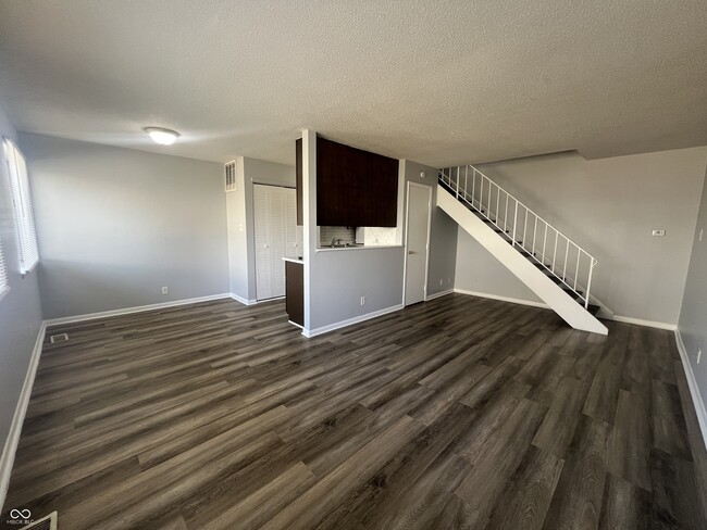 Photo - 6436 Lupine Terrace