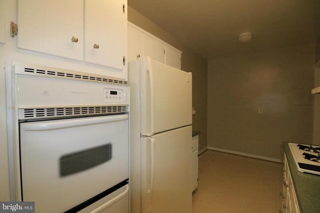 Photo - 10500 ROCKVILLE Pike Unit 303
