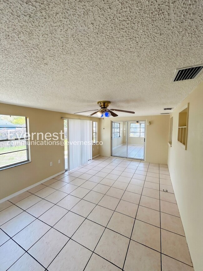 Photo - 9130 Chatam Ln