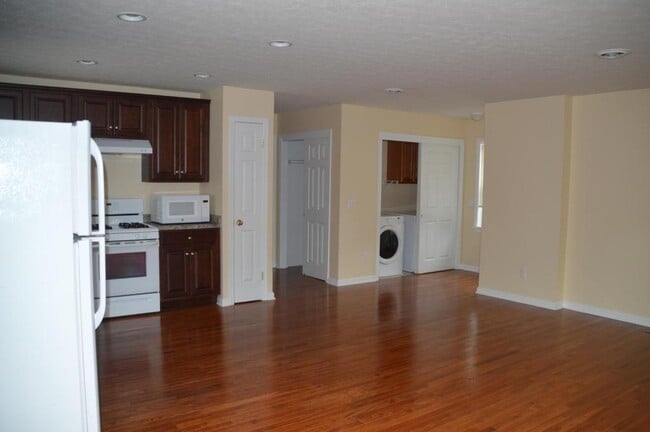 Photo - 112 Southview Terrace