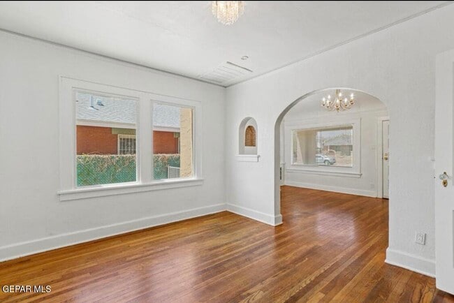 Photo - 4116 Chester Ave