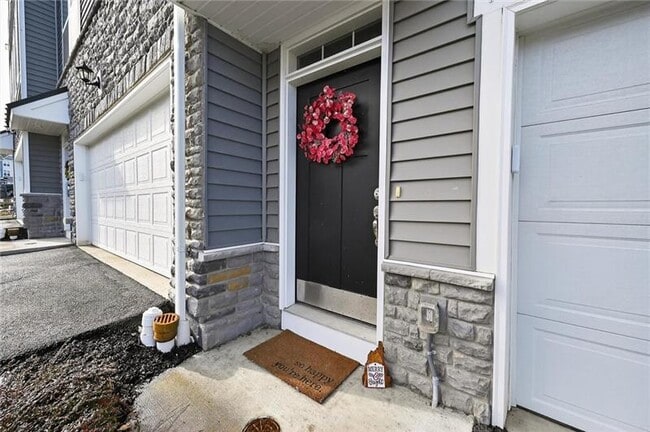 Photo - 775 Olivia St