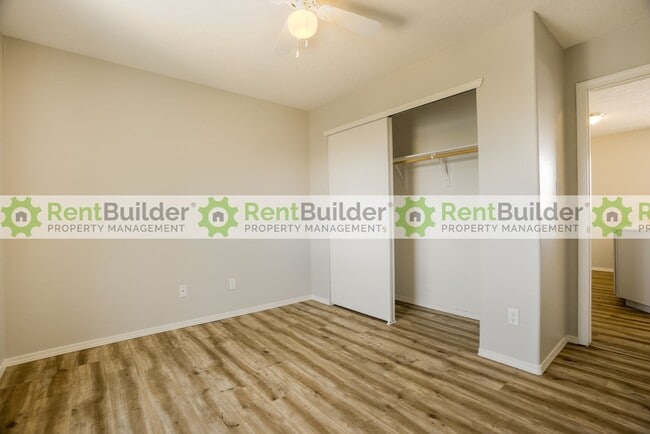 Building Photo - 1105 Casa Tomas Rd NE
