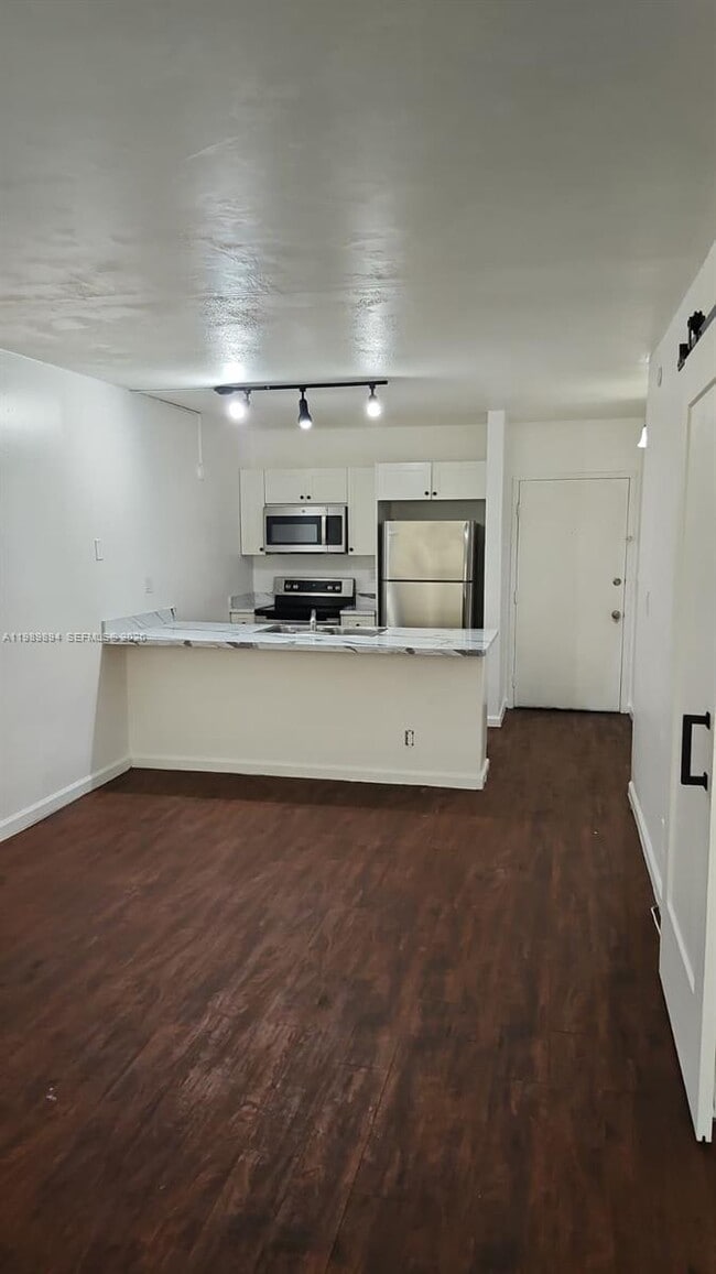 Photo - 2401 Riverside Dr Unit 510-B