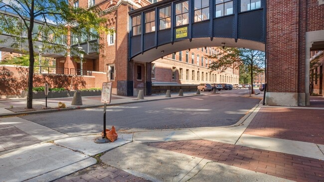 Photo - 200 River Pl Dr