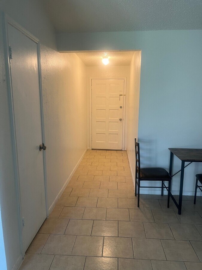 Photo - 12211 Wood Spring Ln Casa