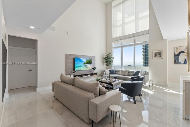 Photo - 950 Brickell Bay Dr Unidad 5507
