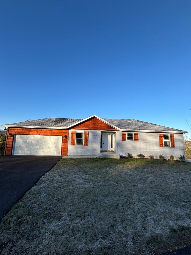 Photo - 124 E Sunset Cove Ln