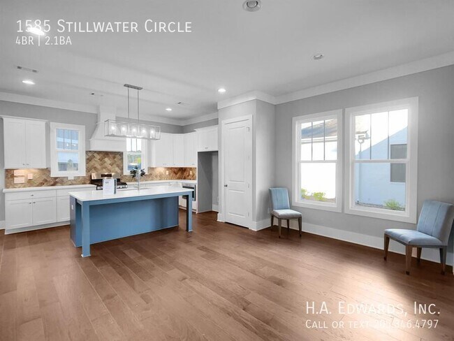 Photo - 1585 Stillwater Cir