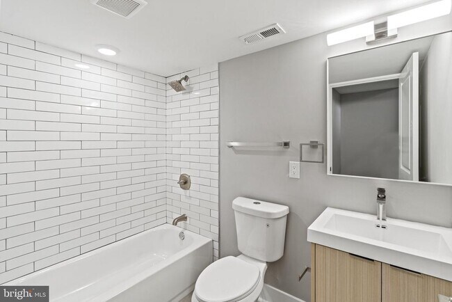 Photo - 2114 N 8th St