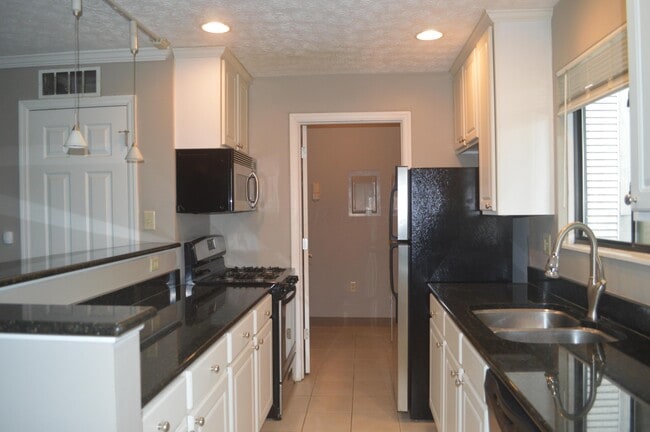 Photo - 2744 Greystone Dr Unit GD2744