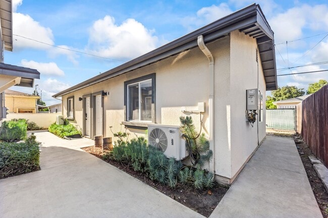 Photo - 1629 W Summit St Unidad 1627-B