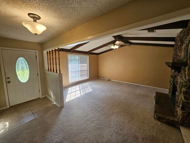 Photo - 105 Amelia Dr