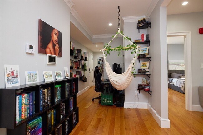 Photo - 23-25-25 Bowdoin Ave Unit 4