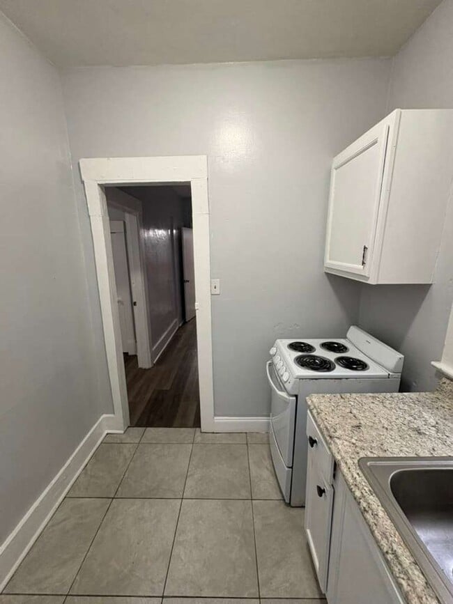 Photo - 140 E 5th St Unit 140 E 5th St  2