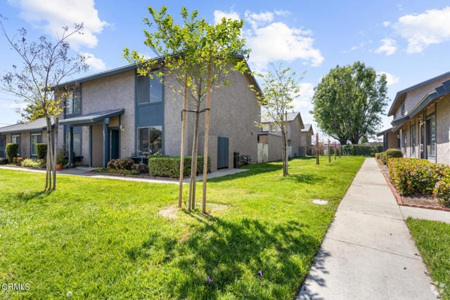 Building Photo - 21051 Lycoming St Rental