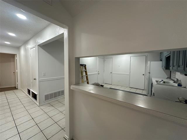 Photo - 1104 University Dr