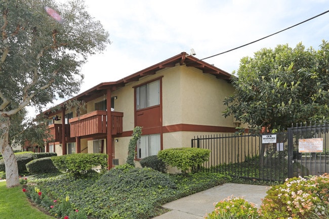 Photo - Tara Woods Garden Apartments