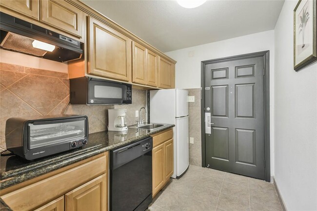 Photo - 1025 Swanson St Apartment Unit 308