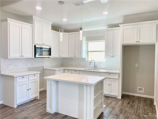 Photo - 13 Summerland Ln