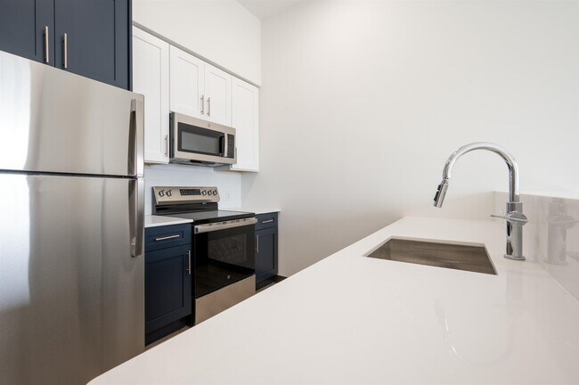 Photo - 857 Bergen Ave Unidad 501