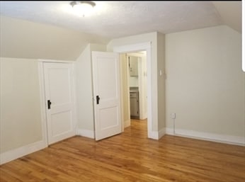 Photo - 1060 Pleasant St