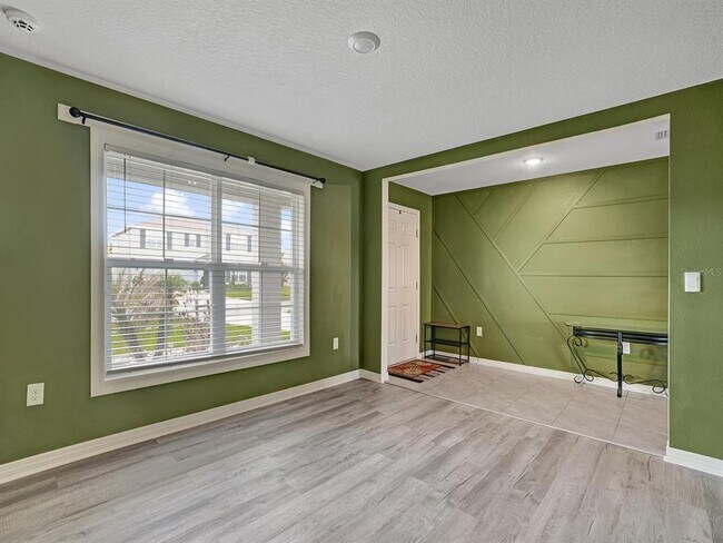 Photo - 7850 Sail Clover Ln