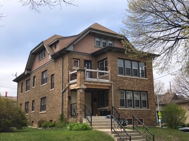 1645 - 1647 N Astor St 3 unit - 1645 - 1647 N Astor St 3 unit Apartment Unit 1645 Upper Rear