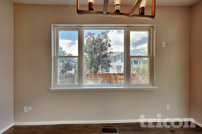 Photo - 9061 Renoir Dr